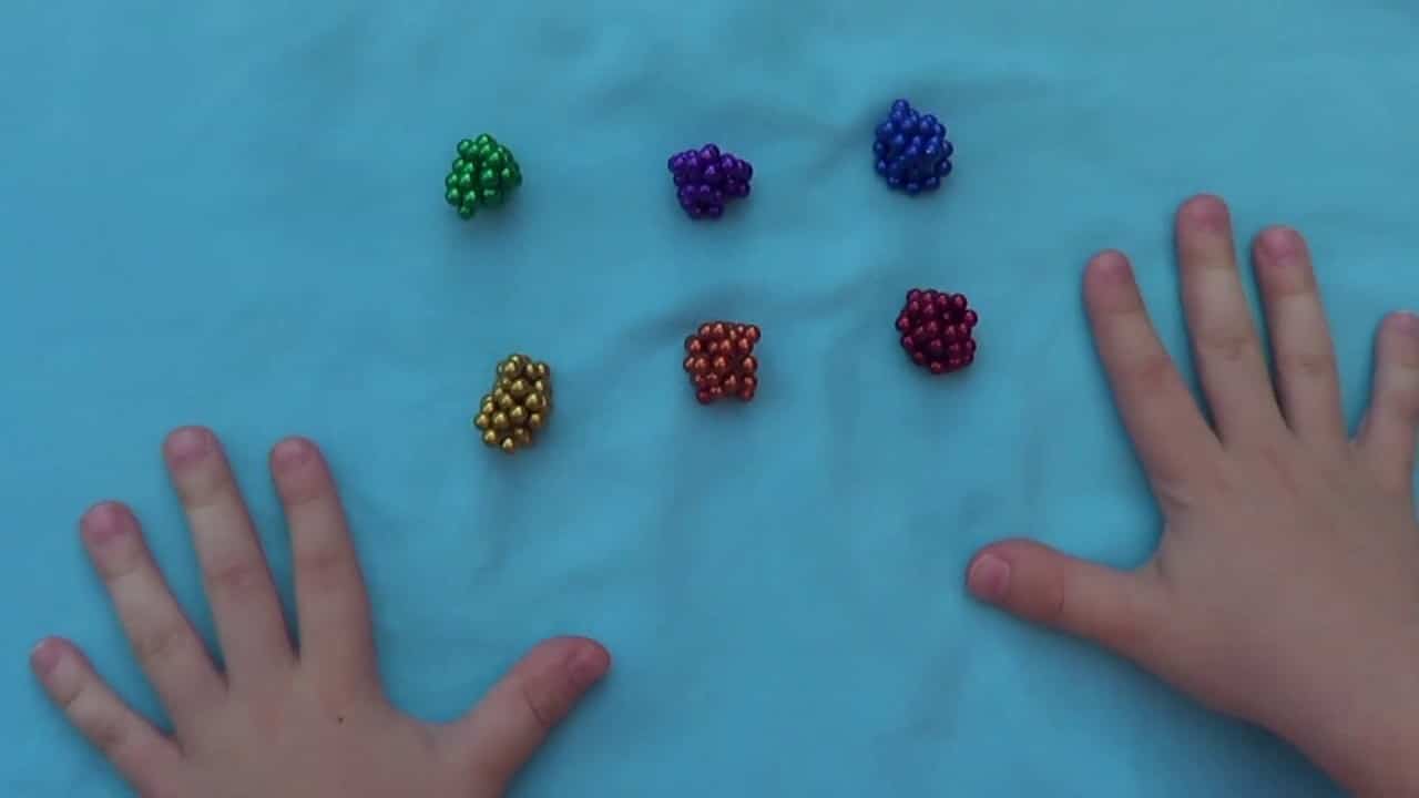 8 Bolas Magnéticas De Silicona De Colores – Juguetes Antiestrés Con Imán – Creativos, Versátiles Y Relajantes – Ideales Para Adultos Y Niños